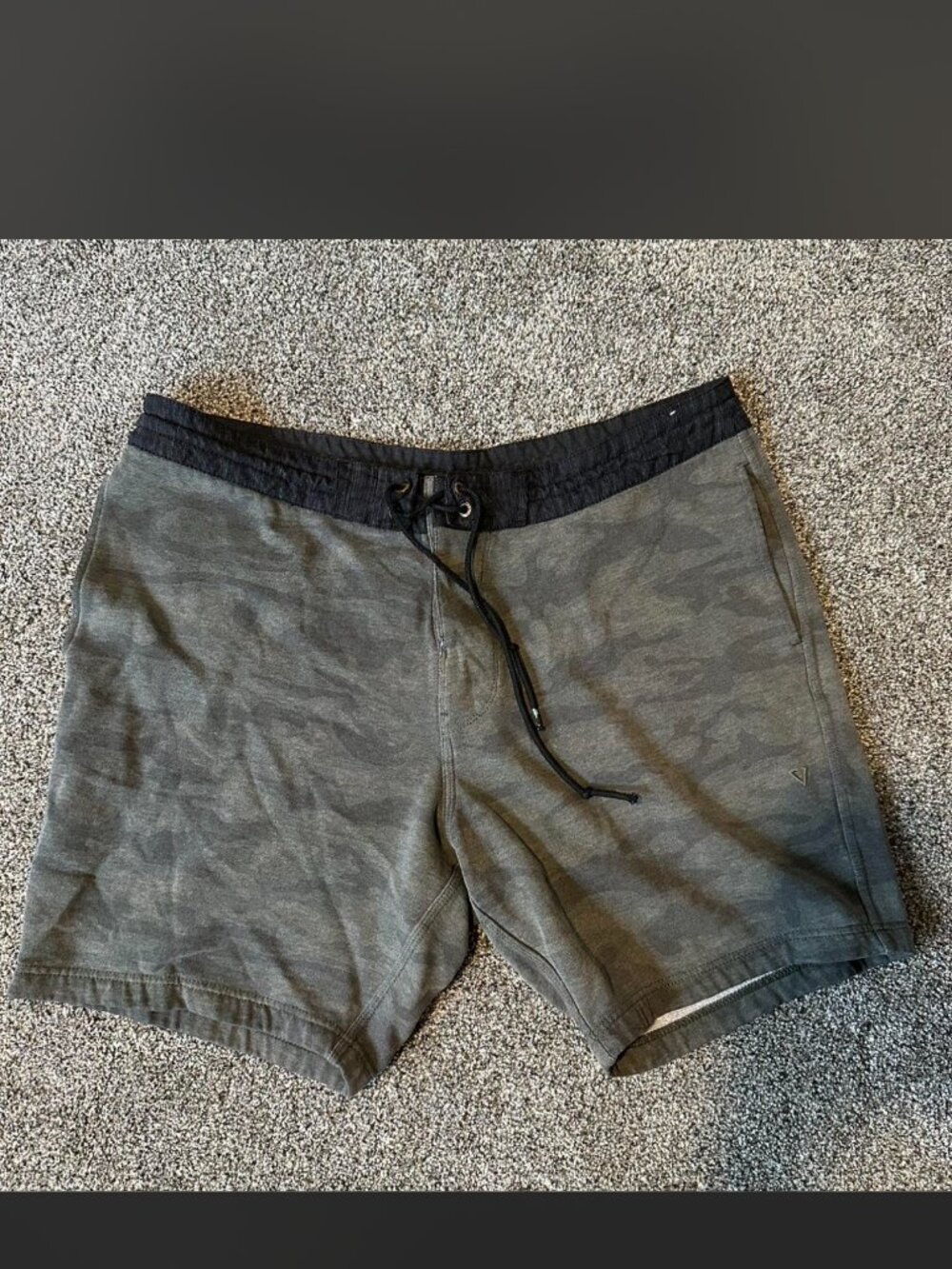 Vissla Men's Grey and Green Shorts - M XL